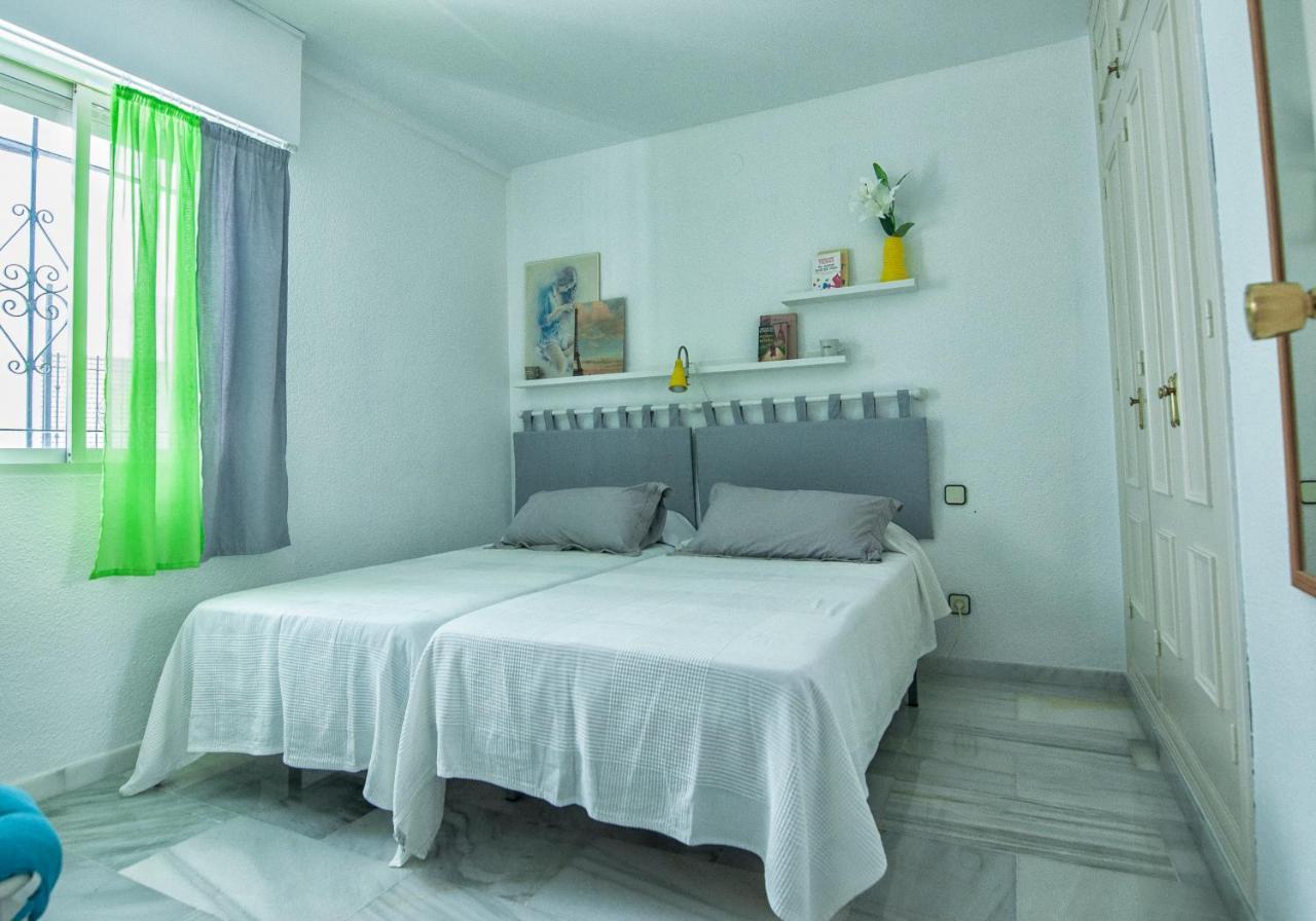 Luminoso Y Fresco Apartamento En 2ª Linea De Playa Fuengirola Eksteriør billede