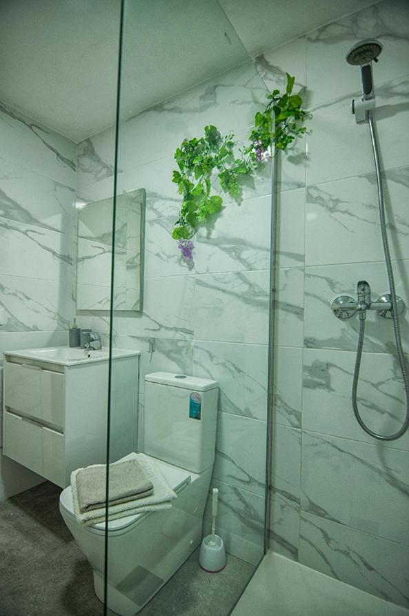 Luminoso Y Fresco Apartamento En 2ª Linea De Playa Fuengirola Eksteriør billede