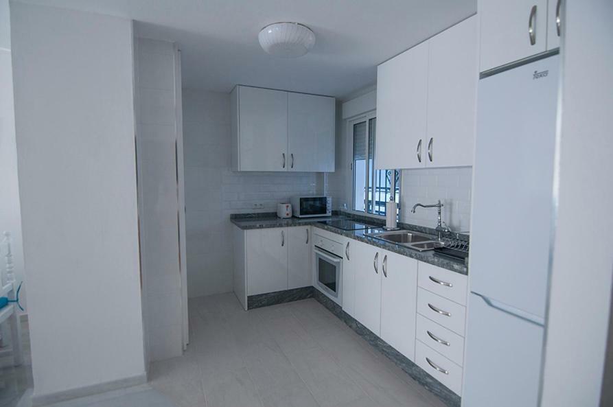 Luminoso Y Fresco Apartamento En 2ª Linea De Playa Fuengirola Eksteriør billede